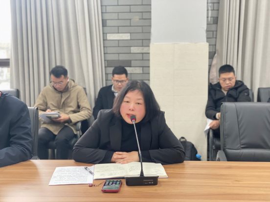 白杨讲话